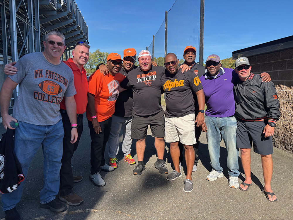 Homecoming football players