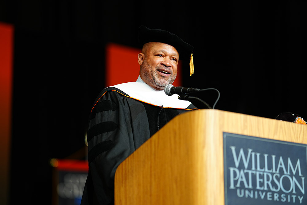 Senator Benjie E. Wimberly addresses the crowd after receiving his honorary doctorate degree.