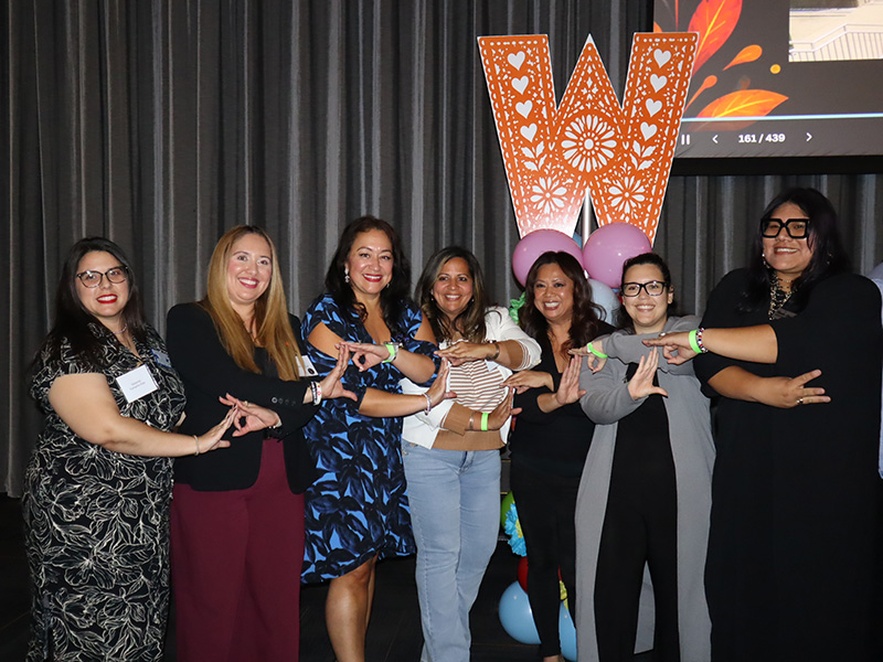 Alumni gathering at William Paterson University's Latin Alumni Celebration